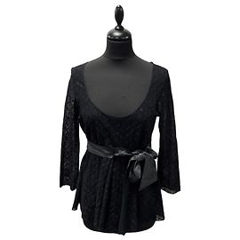 Autre Marque Schwarzes T-Shirt mit langem Manga-Muster