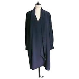 LK BENNETT Kleid aus marineblauer Seide mit langen Ärmeln Größe 42 FR in sehr gutem Zustand.