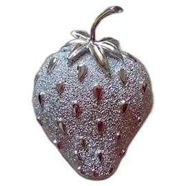 Autre Marque Spilla Fragola in Metallo Placcato Rodio