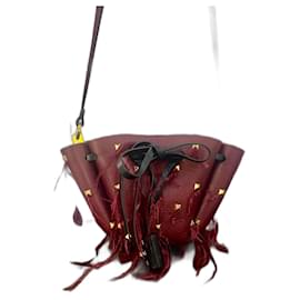 Sac à main Valentino Garavani Rouge foncé en similicuir