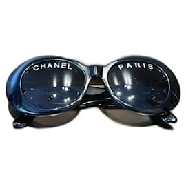 Occhiali da sole Chanel Neri e Bianchi in Plastica