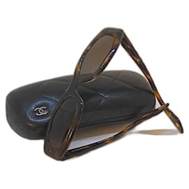 Chanel Sonnenbrille Schildpatt Acetat mit Golddetails