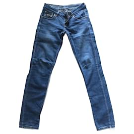 Jean Skinny Hugo Boss

Jean Skinny Hugo Boss