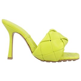 Mule Lido giallo di Bottega Veneta