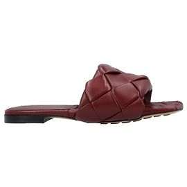 Sandalo piatto Lido rosso di Bottega Veneta