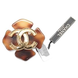 Broche pendante CC en faux écaille de tortue CHANEL 1994