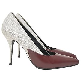 Autre Marque Zapatos de tacón alto bicolor Alexander Wang en cuero crema y burdeos