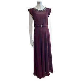 Jenny Packham Burgunderfarbenes Abendkleid mit Strassverzierungen