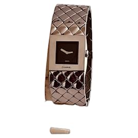 Chanel Gesteppte Uhr Stahl Schwarzes Zifferblatt Onyx