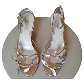 Sandali Prada in pelle dorata taglia 35