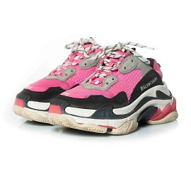 Balenciaga, scarpe Triple S in rosa