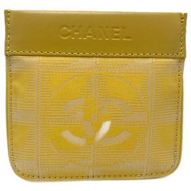 Portafoglio in pelle gialla Chanel