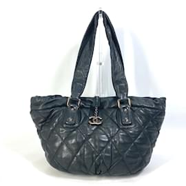 Borsa a spalla in pelle nera Chanel