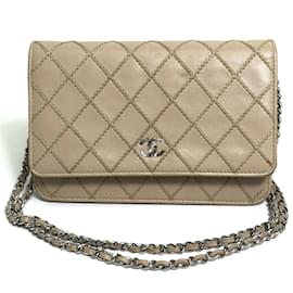 Cartera larga de cuero beige Chanel