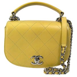 Borsa a spalla in pelle gialla Chanel
