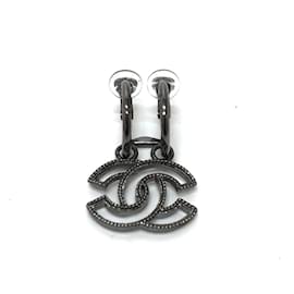 Orecchini a clip Chanel CC Mark A17S neri