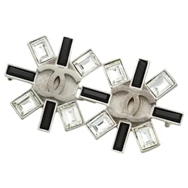 Spilla in metallo con strass Chanel 05A