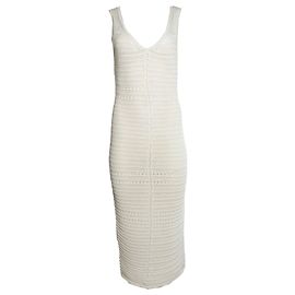 Autre Marque Sobre 1975, vestido de ganchillo en crema