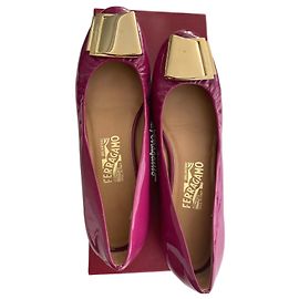 Zapatos de tacón Salvatore Ferragamo de piel rosa