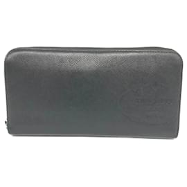 Prada Saffiano Leder Langbörse