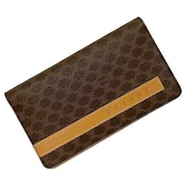 Céline Celine Macadam Bi-Fold Langbörse