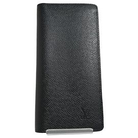 Louis Vuitton Taiga Long Wallet