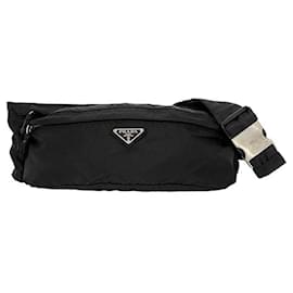 Borsa a tracolla in nylon nero Prada