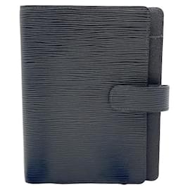 Notizbuchhülle aus Epi-Leder von Louis Vuitton