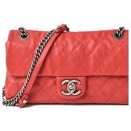 Borsa a spalla in pelle caviar rossa Chanel