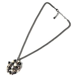 Collana in argento Chanel con pendente