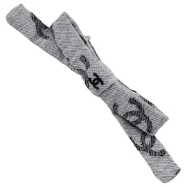 Fermaglio in cotone grigio Chanel