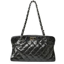 Bolsa tote de couro envernizado preto Chanel