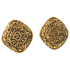 Orecchini vintage placcati in oro Chanel Cocomark Rhombus per donne