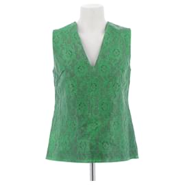 Christopher Kane führt die T.UK 10 Leder an
