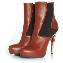 Fendi, hidden platform boots in cognac leather