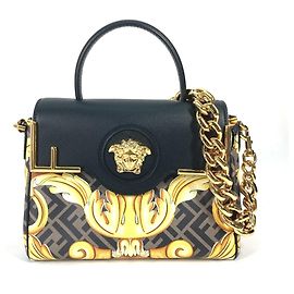 La Medusa Umhängetasche von Fendi Versace