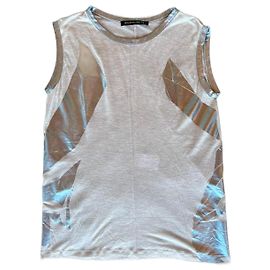 Balenciaga de Nicolas Ghesquière top gris reflectante de principios de los 2000.