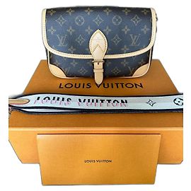 Borsa Louis Vuitton Diane marrone in pelle