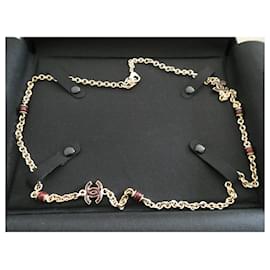 Collar Chanel nuevo de 90 cm gris nácar con su caja