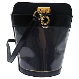 Gancini Schultertasche aus schwarzem Vinyl Auth 83932 von Salvatore Ferragamo