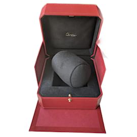 Bracciale bangle Cartier Love Trinity JUC con scatola foderata, carta e borsa.