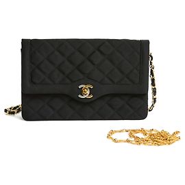 Chanel 1996 Borsa a Spalla Clutch Haute Couture in Satin Nero con 2 catene