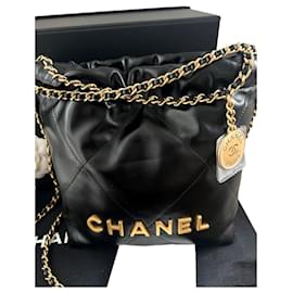 Borsa a mano Chanel Original Mini 22 in pelle nera