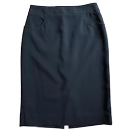 Traje de falda Chanel negro de poliéster
