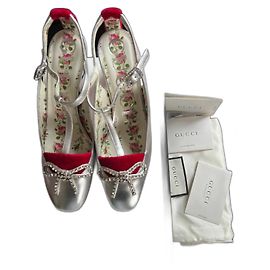 Décolleté Gucci in pelle argentata 36