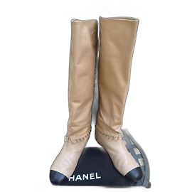 Botas Chanel de piel de cordero beige