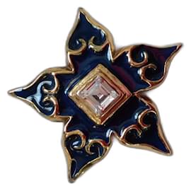 Spilla Christian Lacroix Dorata con Smalto Verde e Cristallo