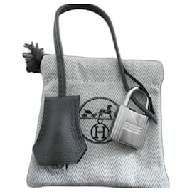 bell, pull tab and lock hermès new for hermès kelly messenger dustbag - Hermès