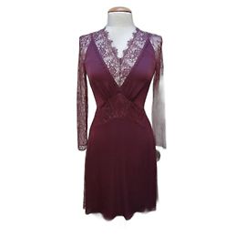 Blumarine Kleid aus Seide und Spitze Dunkelrot