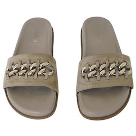 Sandali Valentino Garavani in suede e pelle beige
